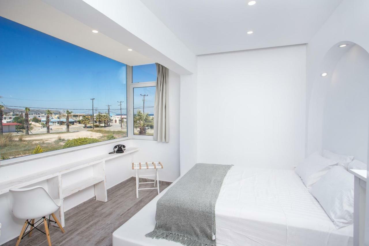Ammos Luxury Suites 法里拉基 外观 照片